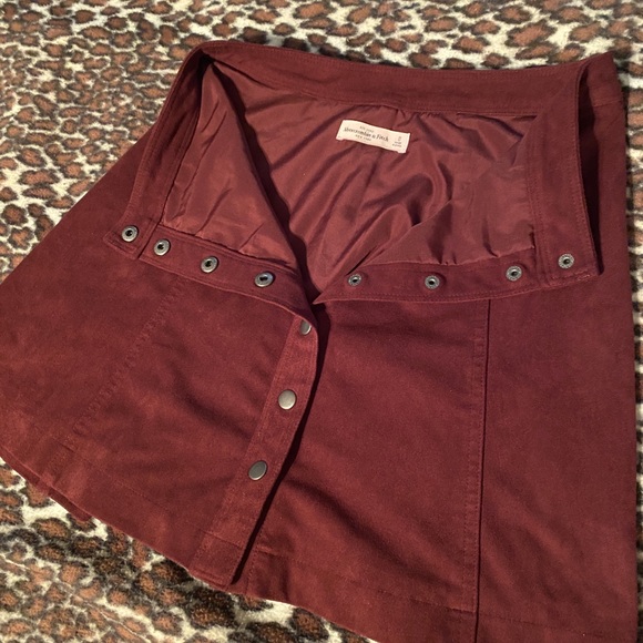 A&F microsuede skirt - Picture 3 of 7